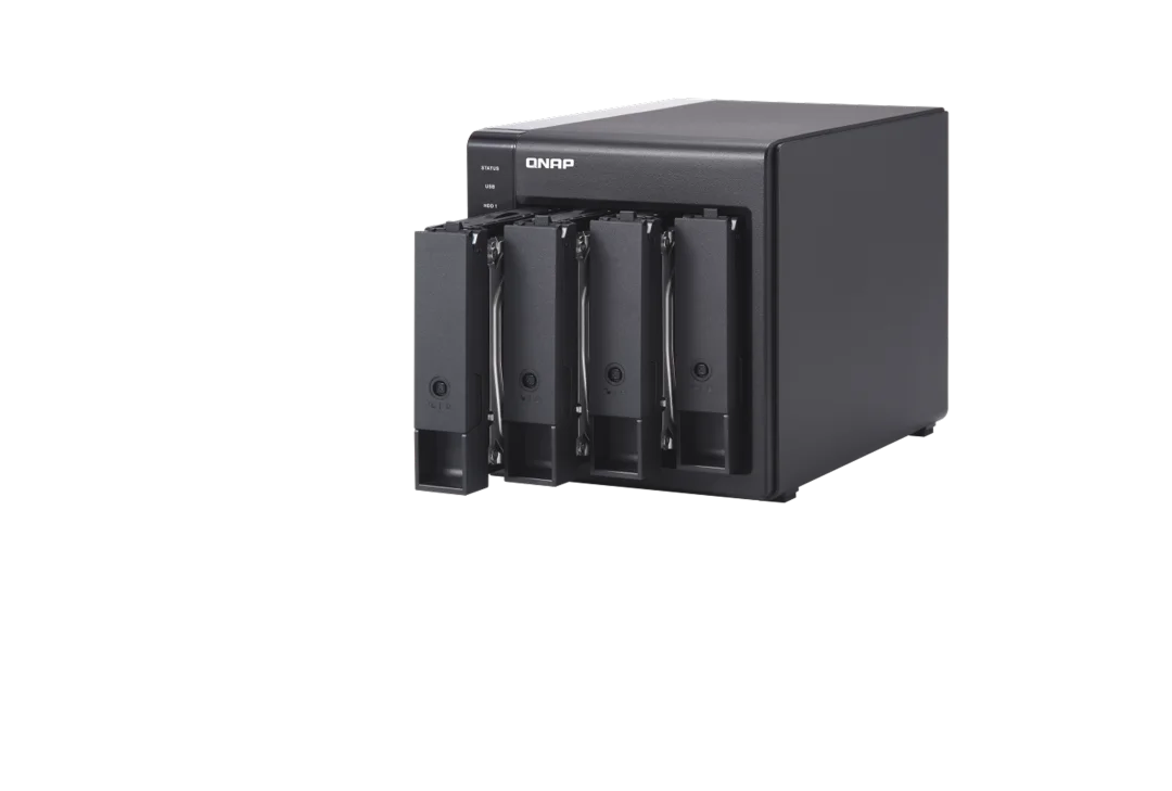 QNAP TR-004 T